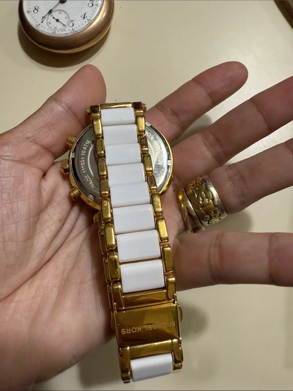 Micheal Kors MK6119 Parker Diamond Watch for parts/not working